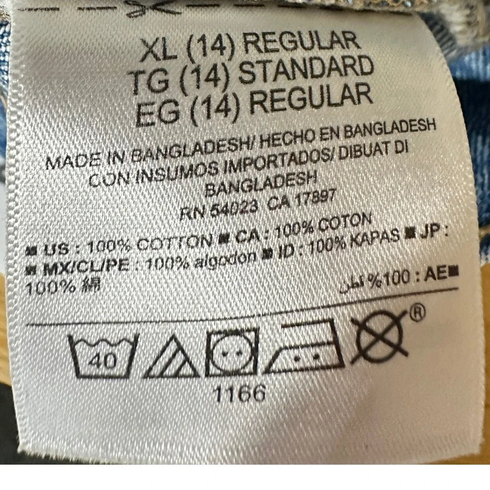 Old Navy Denim Vest Kids Blue Upcycle Painted Winnie the Pooh Honeybee Sky 14
